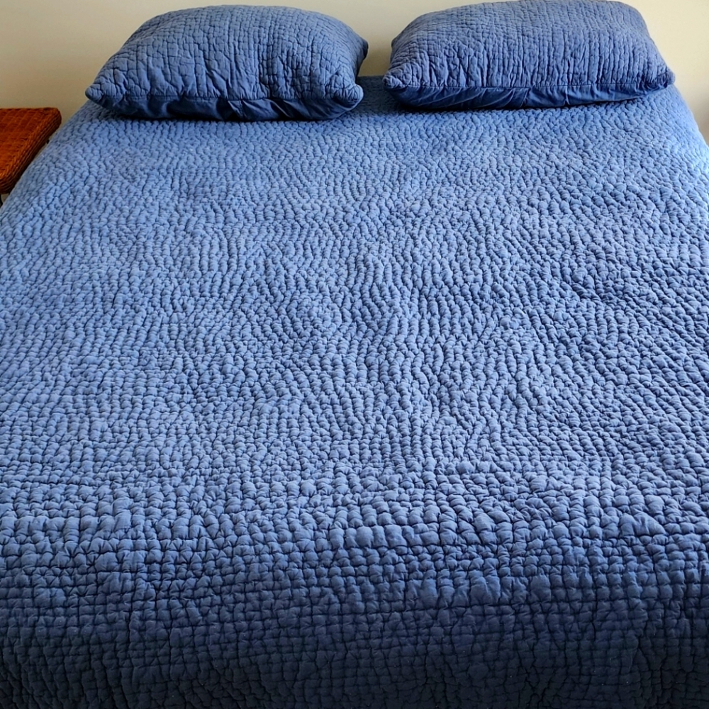 Garnet Hill Queen quilt and shams
